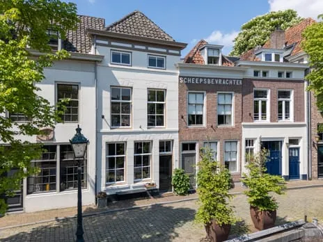 Tussenwoning te koop: Brede Haven 50, Binnenstad centrum 'S-Hertogenbosch