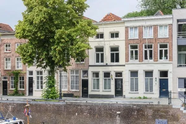 Tussenwoning te koop: Brede Haven 72, Binnenstad centrum 'S-Hertogenbosch