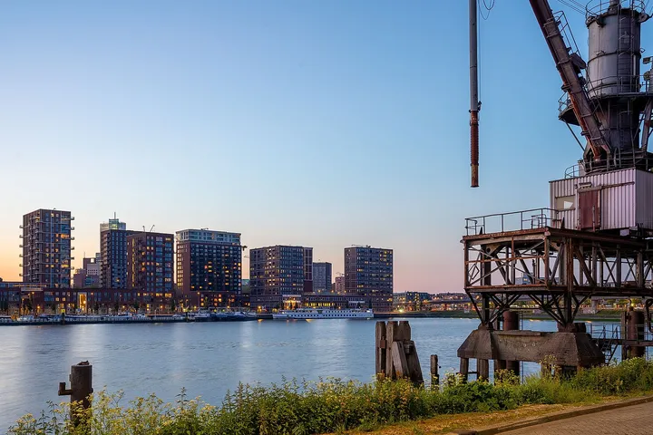 Appartement te huur: Brede Hilledijk 330, Katendrecht Rotterdam
