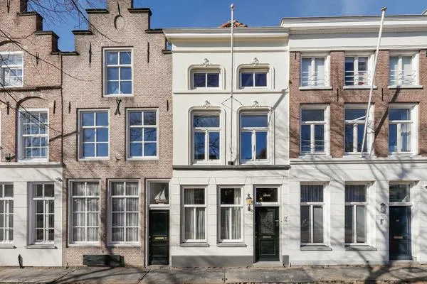 Tussenwoning te koop: Brede Haven 72, Binnenstad centrum 'S-Hertogenbosch