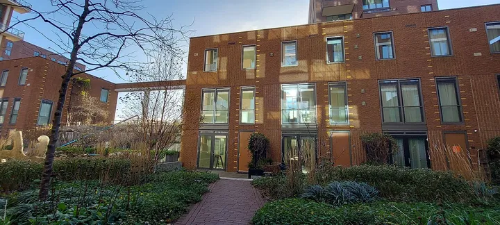 Appartement te huur: Brede Hilledijk 406B, Rotterdam
