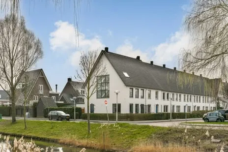 Hoekwoning te koop: Brederode 1, Kastelenbuurt Amstelveen
