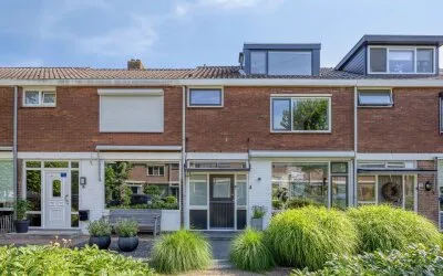 Tussenwoning te koop: Brederodehof 4, Oostendam Hendrik-Ido-Ambacht
