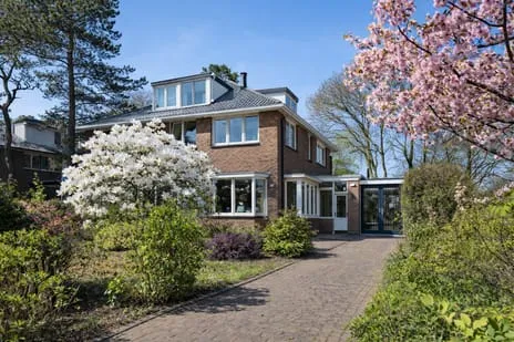 Twee-onder-één-kap te koop: Brederoodseweg 79, Neethofbuurt Santpoort-Zuid