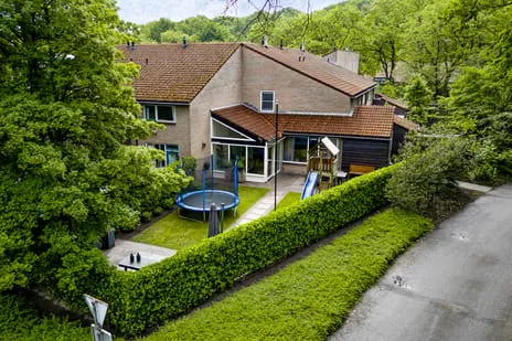 Tussenwoning te koop: Brederostraat 50, Kazernelaan Weert