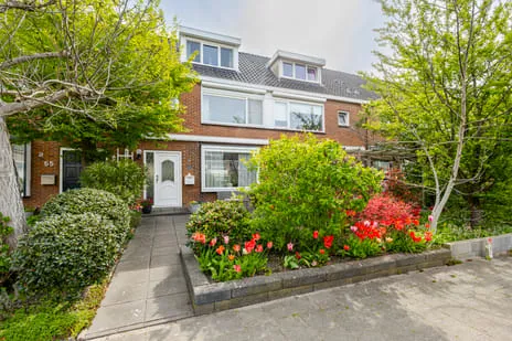 Terraced house for sale: Brederostraat 53, Schrijversbuurt Alblasserdam