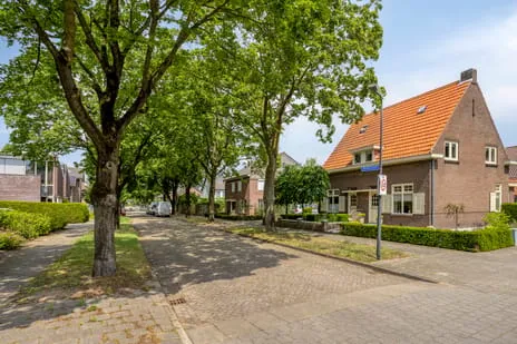 Twee-onder-één-kap te koop: Bredestraat 38, Molenhoek Rosmalen