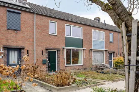 Tussenwoning te koop: Bredestraat-Zuid 10, Kern Herveld Herveld