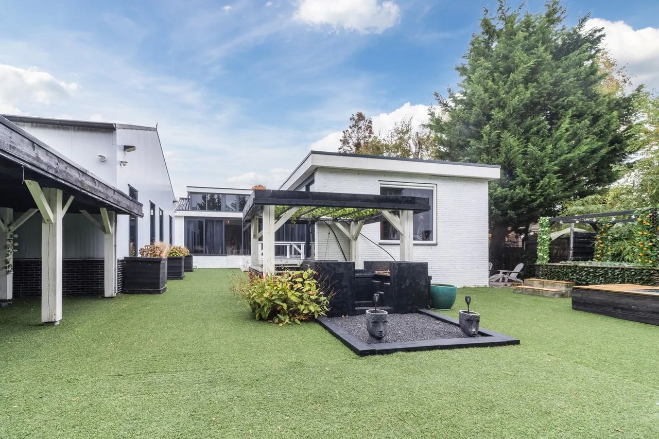 Vrijstaande woning te koop: Bredeweg 54, Moerkapelle