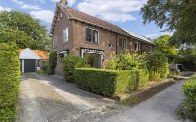 Twee-onder-één-kap te koop: Breedelaan 18, Oud Zuid Heiloo