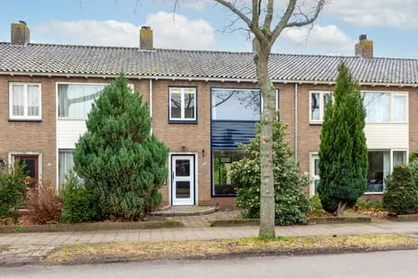Terraced house for sale: Breedelaan 42, Oud Zuid Heiloo