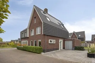 Twee-onder-één-kap te koop: Breedencamp 16, Ewijk