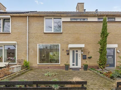 Tussenwoning te koop: Breedmede 20, Middelburg