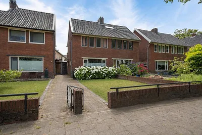 Terraced house for sale: Breemarsweg 473, Nijverheid Hengelo