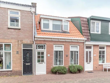 Tussenwoning te huur: Breewaterstraat 45, Centrum Den Helder