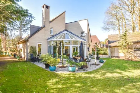 Vrijstaande woning te koop: Breeweg 15, Rijksweg-Zuid Laren (Nh)