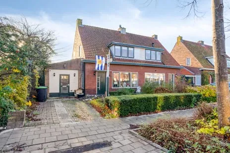 Hoekwoning te koop: Breeweg 55, 't Zand Middelburg