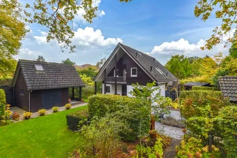 Vrijstaande woning te koop: Breeweg 7, Rijksweg-Zuid Laren (Nh)