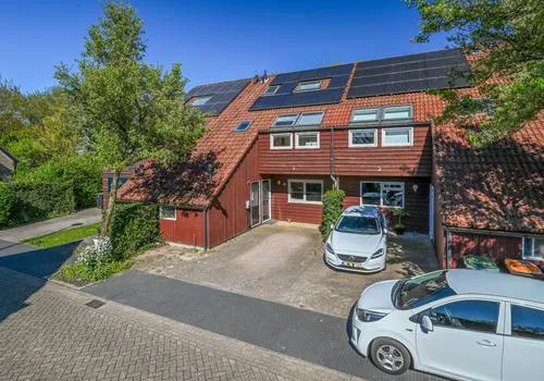 Tussenwoning te koop: Breezand 14, Zeewolde