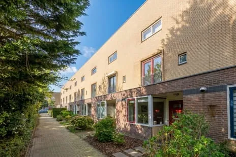 Tussenwoning te koop: Breitnerhof 110, Kersenboogerd-Zuid - Buurt 33 06 Hoorn
