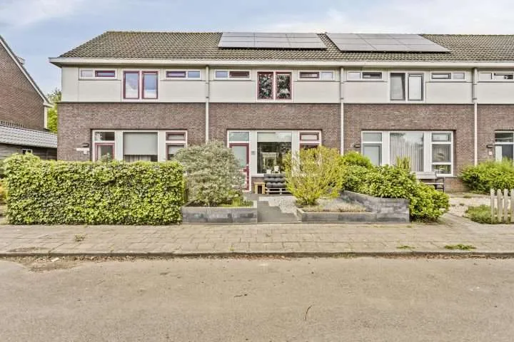 Tussenwoning te koop: Brekken 15, De Greiden Heerenveen