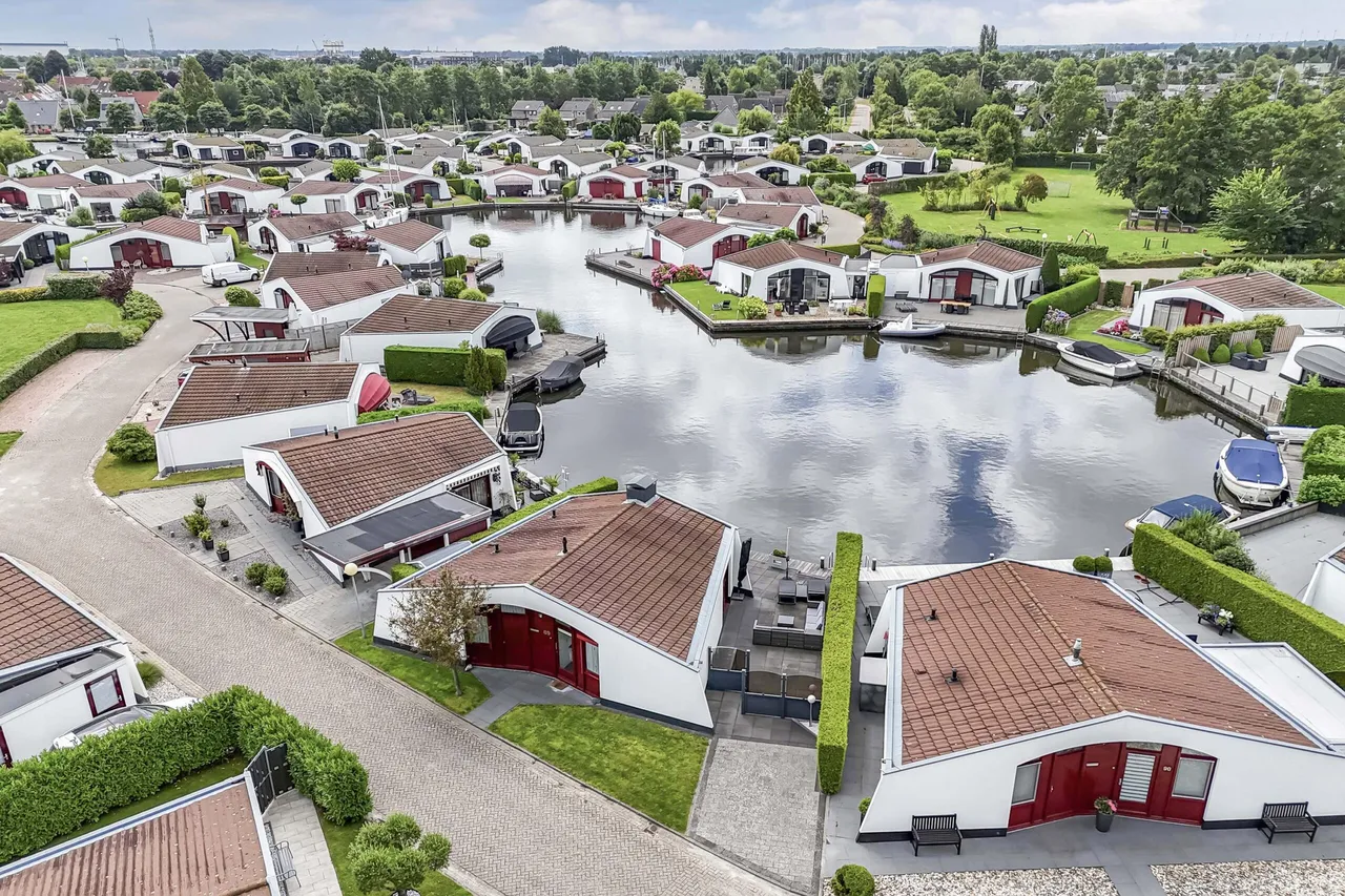 Vrijstaande woning te koop: Brekkenweg 4-89, Lemmer