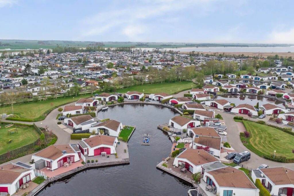 Vrijstaande woning te koop: Brekkenweg 4-97, Lemmer