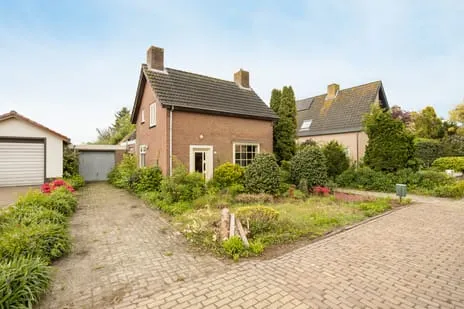 Vrijstaande woning te koop: Bremstraat 111, Sint Willebrord St. Willebrord