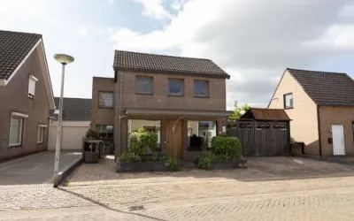 Twee-onder-één-kap te koop: Bremstraat 21, Sint Willebrord St. Willebrord
