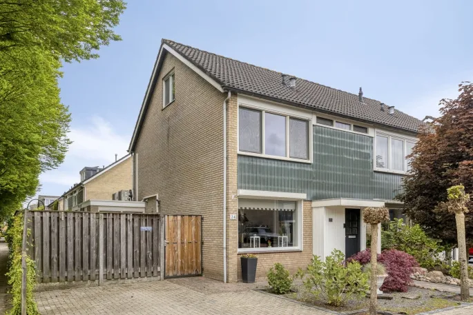 Twee-onder-één-kap te koop: Bremstraat 24, Lettersveld II Borne