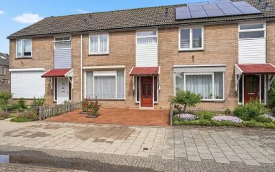 Tussenwoning te koop: Bremstraat 42, Brakenburg I Arnemuiden