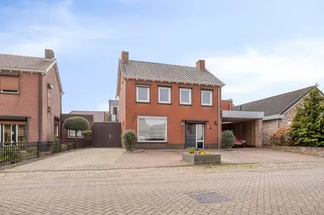 Detached house for sale: Bremstraat 51, Sint Willebrord St. Willebrord