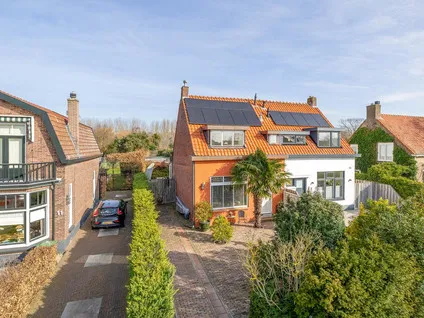Twee-onder-één-kap te koop: Brielseweg 13, Oostvoorne Oostvoorne