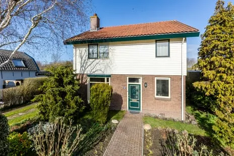Vrijstaande woning te koop: Brielseweg 23, Oostvoorne Oostvoorne