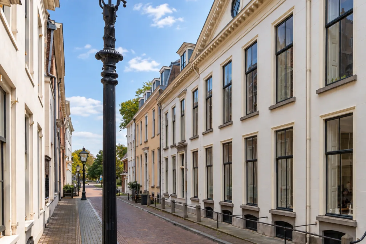 Tussenwoning te koop: Brigittenstraat 13, Utrecht