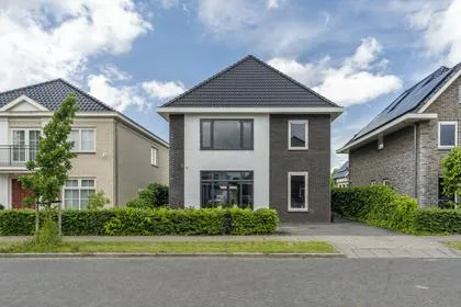 Vrijstaande woning te koop: Brikzeil 20, Noorderplassen W.-West Almere
