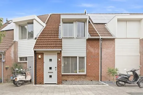 Tussenwoning te koop: Briljant 3, Edelstenenbuurt Middelburg