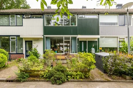 Tussenwoning te koop: Briljantstraat 141, Vinkhuizen-Noord Groningen