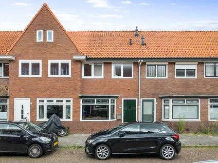 Tussenwoning te koop: Brinckerinckstraat 10, Zwolseweg Deventer