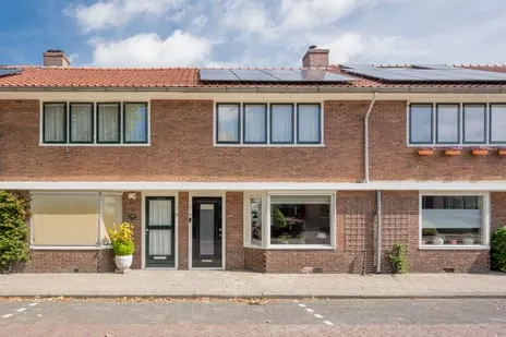 Tussenwoning te koop: Brink 31, Nautena-noord/Havenstraat Nijkerk