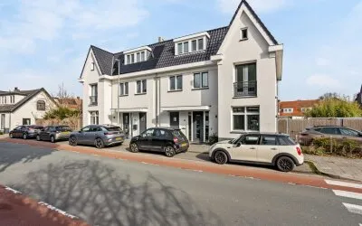 Twee-onder-één-kap te koop: Brinklaan 15B, Hooftlaan Bussum