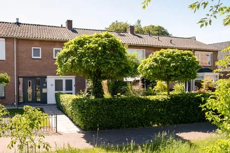 Tussenwoning te koop: Brinkstraat 48, Losser-Oost Losser