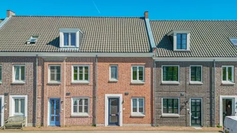 Tussenwoning te koop: Broederwal 257, De Veste Helmond