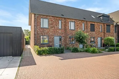 Hoekwoning te koop: Broekbos 10, Doornsteeg Nijkerk