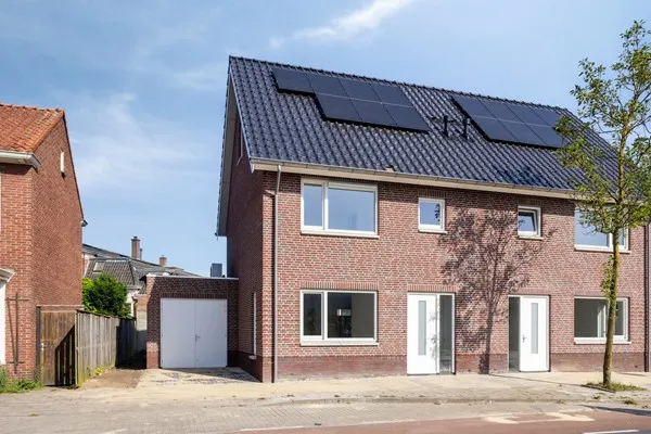 Twee-onder-één-kap te koop: Broekheurnerweg 28, Veldkamp-Getfert-West Enschede