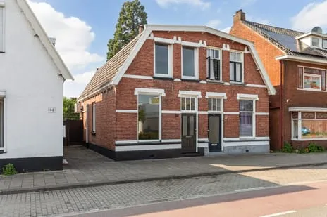 Twee-onder-één-kap te koop: Broekheurnerweg 50, Veldkamp-Getfert-West Enschede