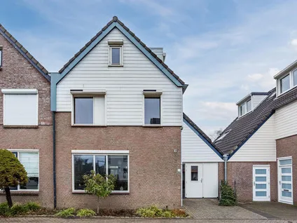 Tussenwoning te koop: Broekmorgen 53, Uden