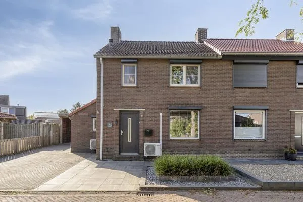 Koopwoning: Broekstraat 1 in Koningslust - €399.500 - 166m²