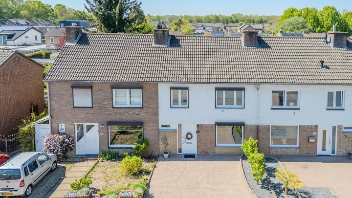 Tussenwoning te koop: Broekstraat 42, Gronsveld Gronsveld