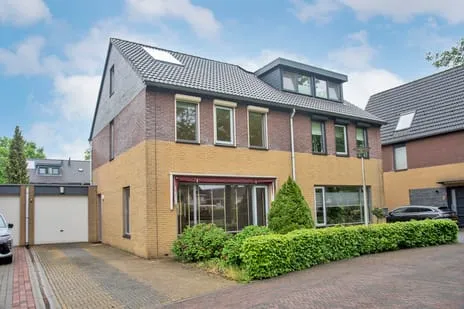 Tussenwoning te koop: Broekven 9, Oikos Enschede